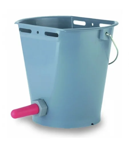 Cubo alimentador de terneros de 8l.