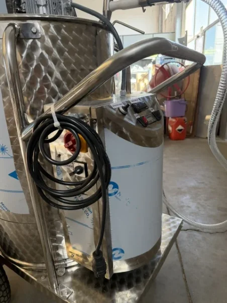 Carro Dispensador de Calostro Premium | Acero Inoxidable