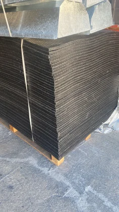 SUELO DE CAUCHO PARA LAS CAMAS DE VACAS , CABALLOS 