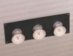 Placa con tres tetinas para nodriza amamantadora de cabritos y corderos 