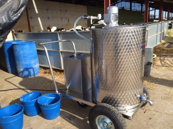 Milktaxi carro calentador , alimentador de terneros.-2